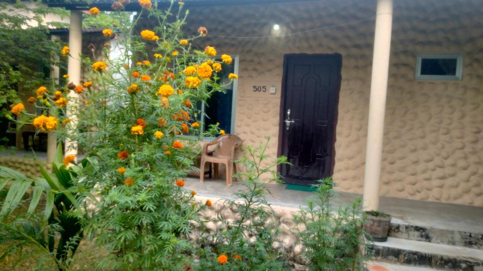 Hotel Tiger Tops Sauraha Rom bilde